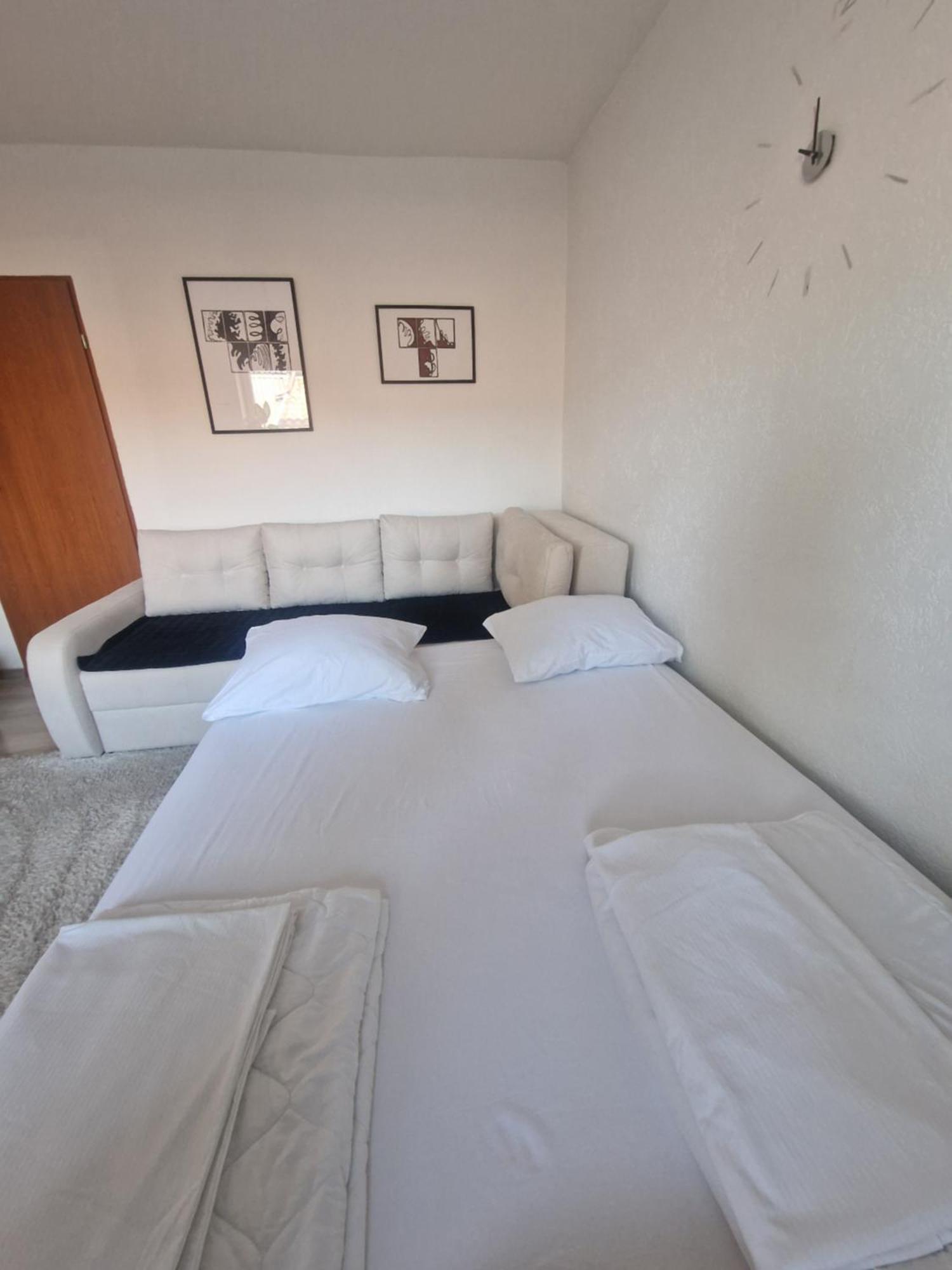 Apartments Natural And Bungalows 2 사라예보 객실 사진