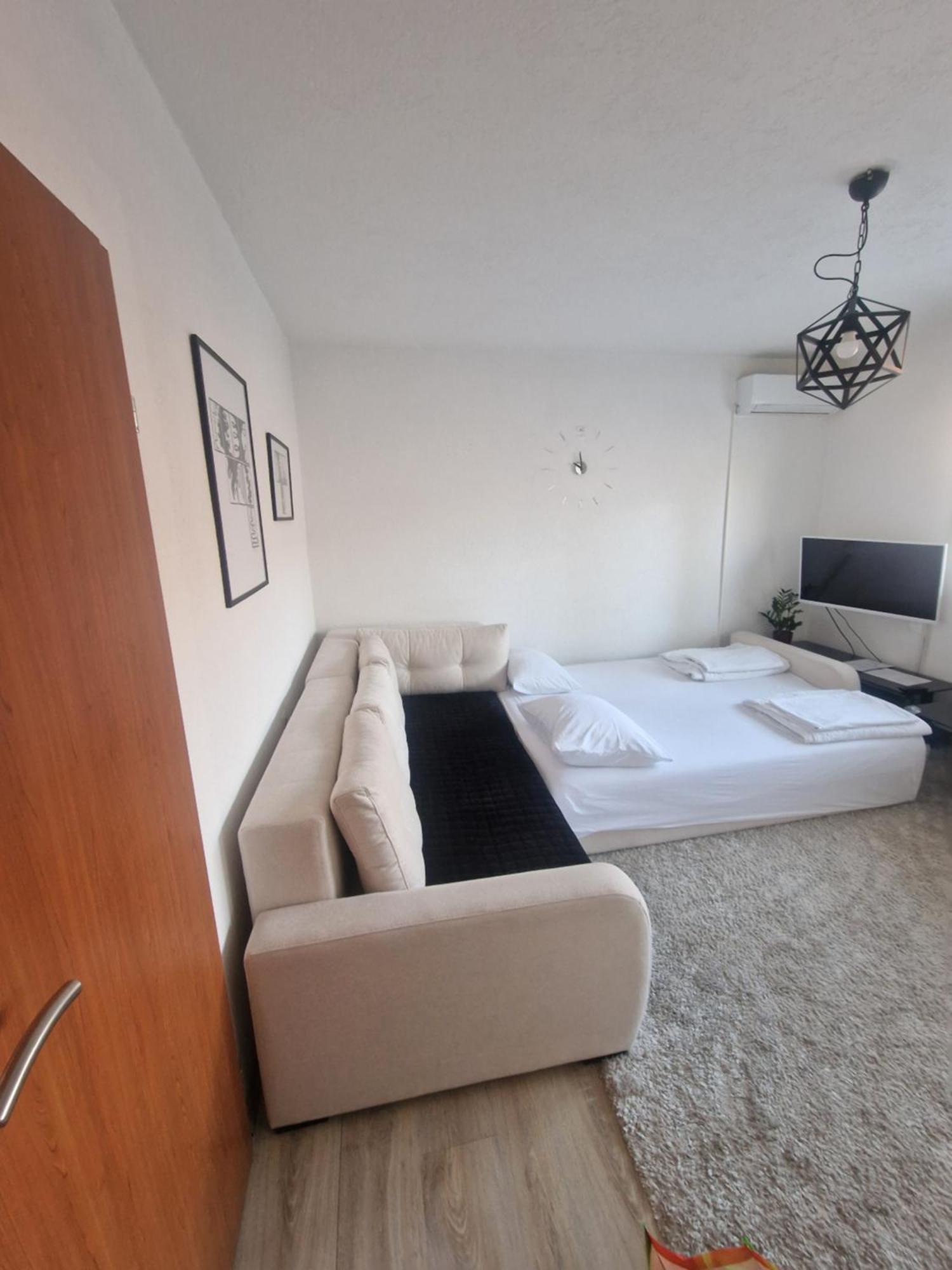Apartments Natural And Bungalows 2 사라예보 객실 사진
